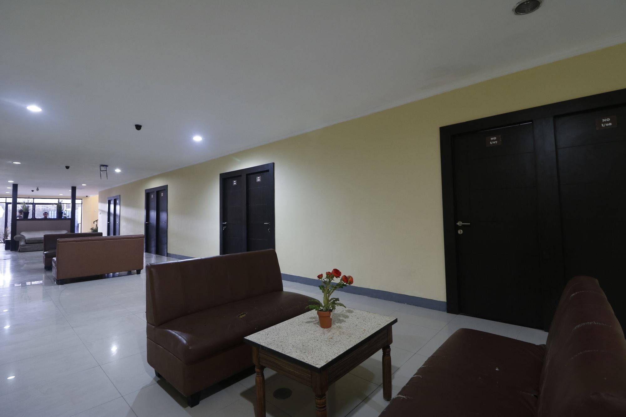 Reddoorz Near Itc Cempaka Mas Hotel Jakarta Buitenkant foto